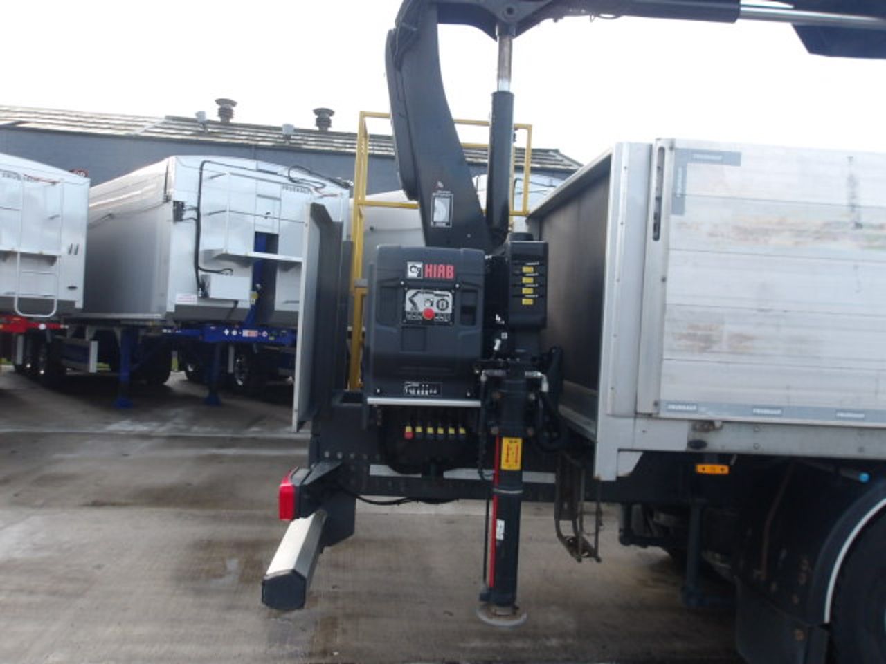 2023 DAF LF 290 Brick Grabs for sale at MV Commercial