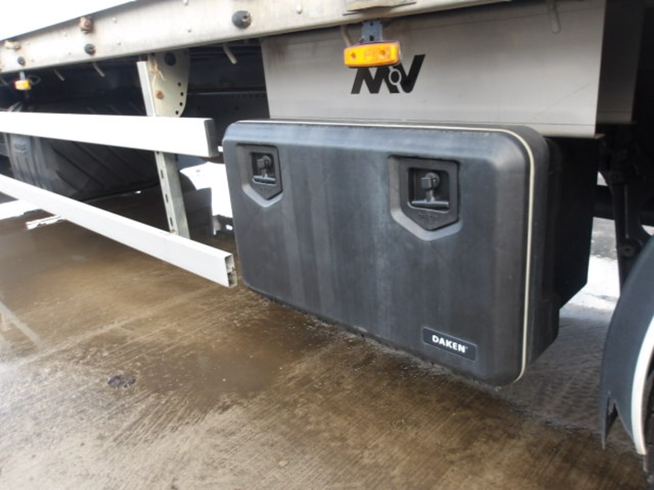 2023 DAF LF 290 Brick Grabs for sale at MV Commercial