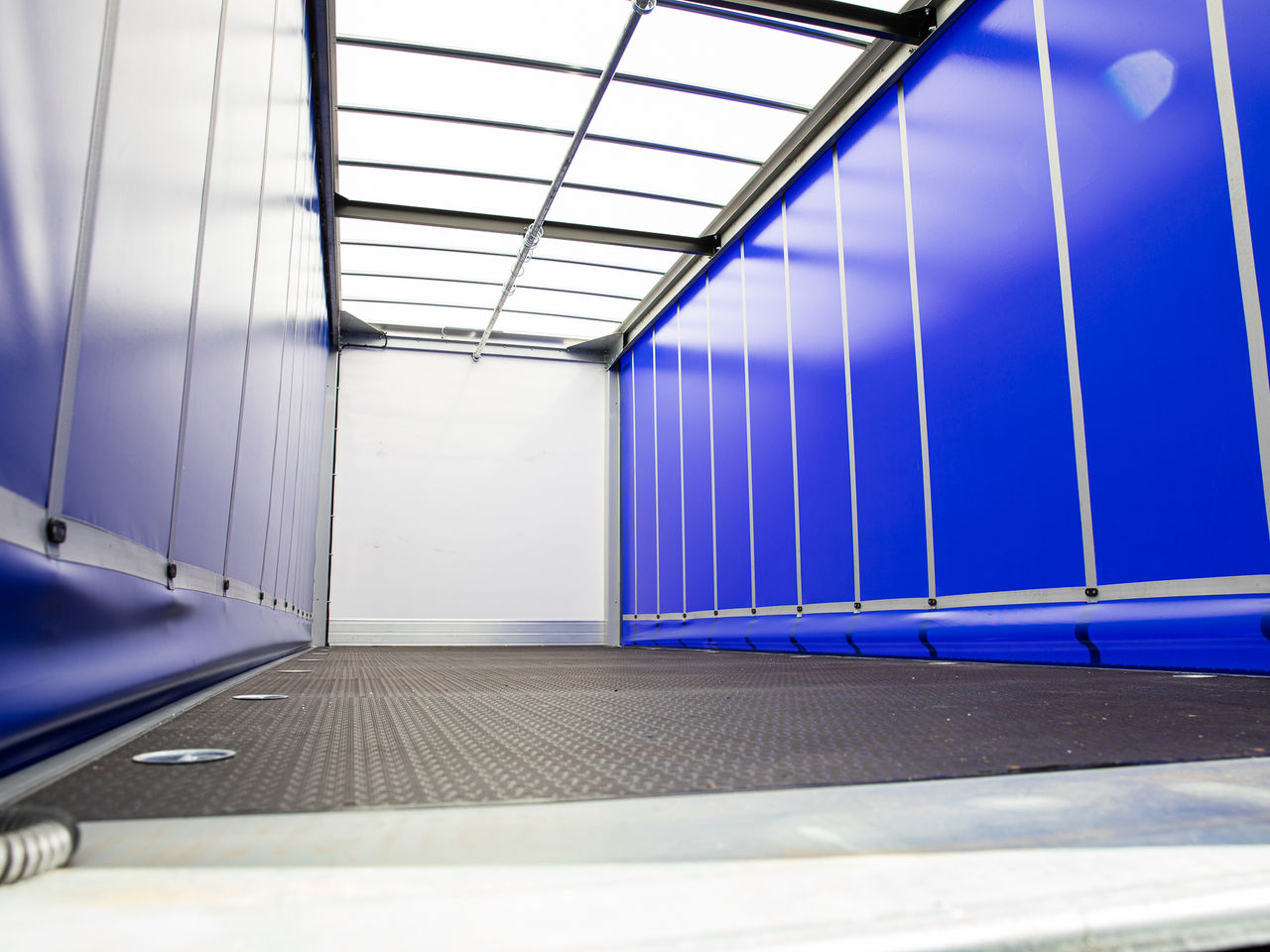  DAF XB290 Curtainsider for sale at MV Commercial