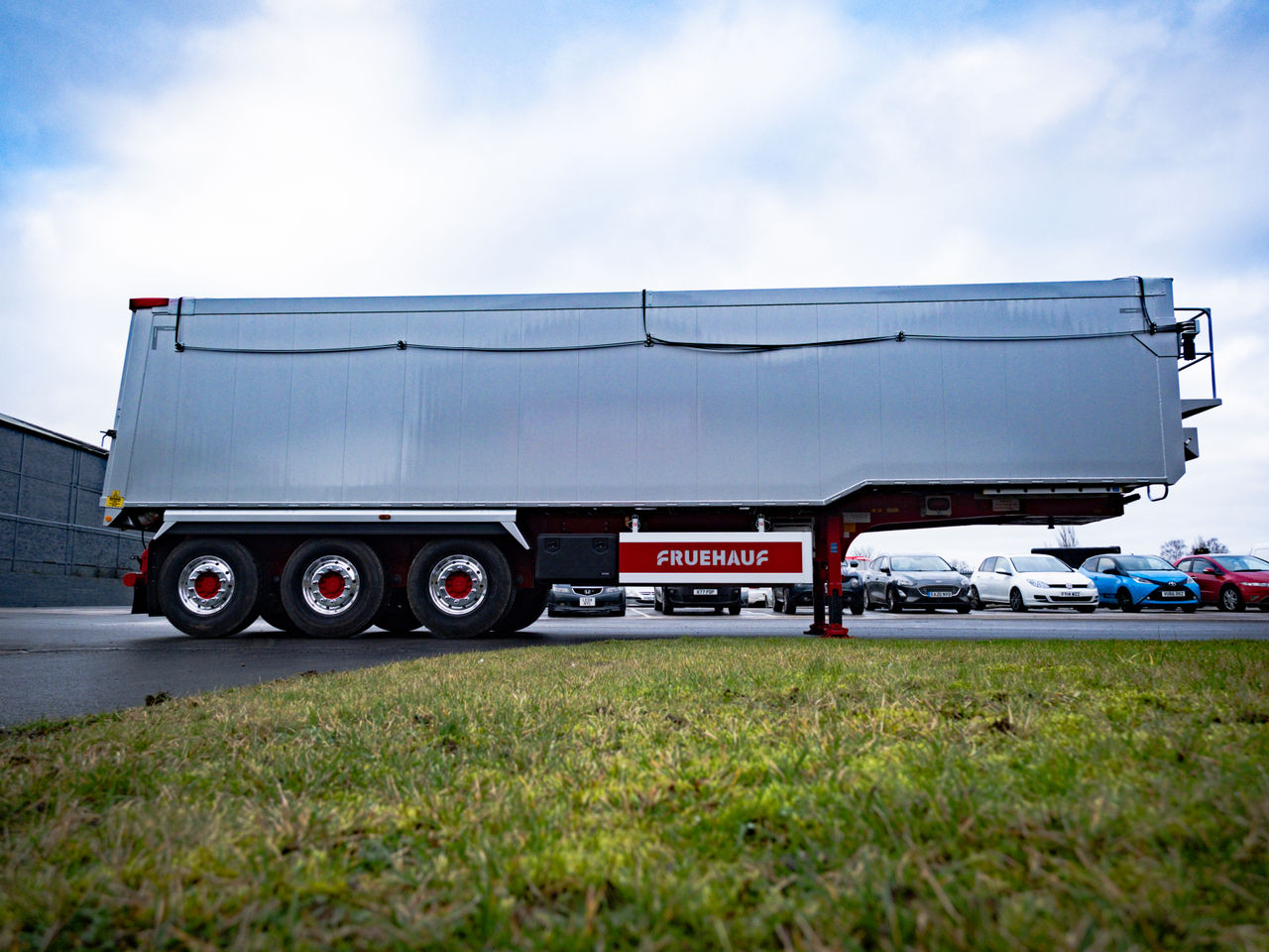 2026 Fruehauf 74 cu Stepframe with SAF Disc, Hydroclear, Air Tailgate, Weigher Trailers for sale at MV Commercial