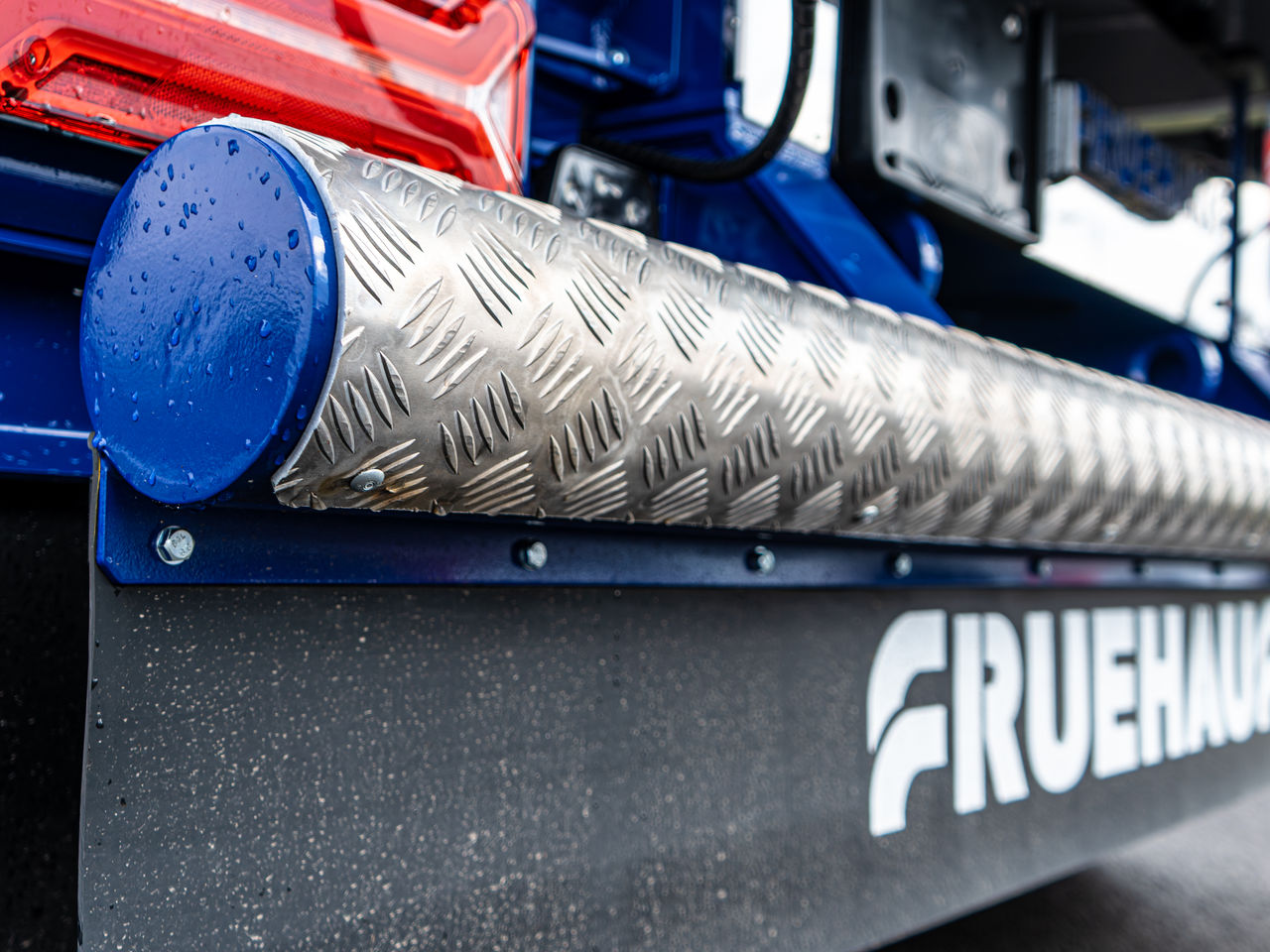 2026 FRUEHAUF 74 cu Stepframe with SAF Disc, Hydroclear, Air Tailgate, Weigher Trailers for sale at MV Commercial