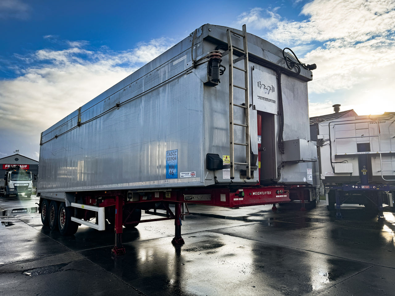 2019 Weightlifter Sloper with Hydroclear Sheet, Weigher & Air Tailgate Trailers for sale at MV Commercial