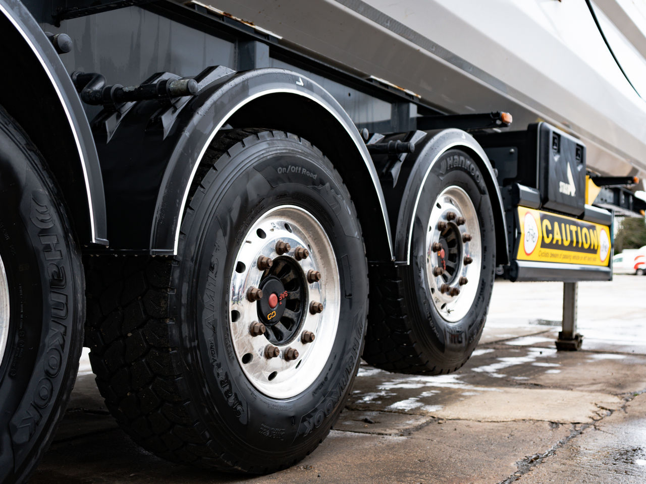 2023 Stas 45cu Halfpipe with Hydroclear Sheet, Air Tailgate, Reverse Camera, VWS Weigher Trailers for sale at MV Commercial