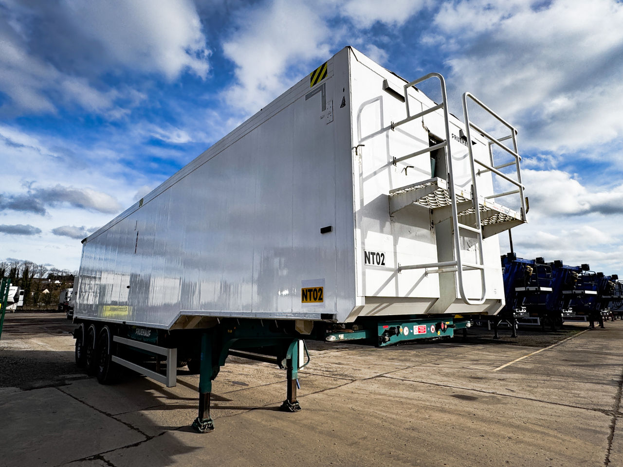 2019 FRUEHAUF STEPFRAME with manual gatelocks, manual sheet, weigher Trailers for sale at MV Commercial