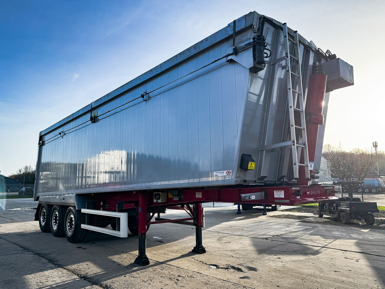 2020 Weightlifter Sloper Smoothside Tipper Trailers for sale at MV Commercial