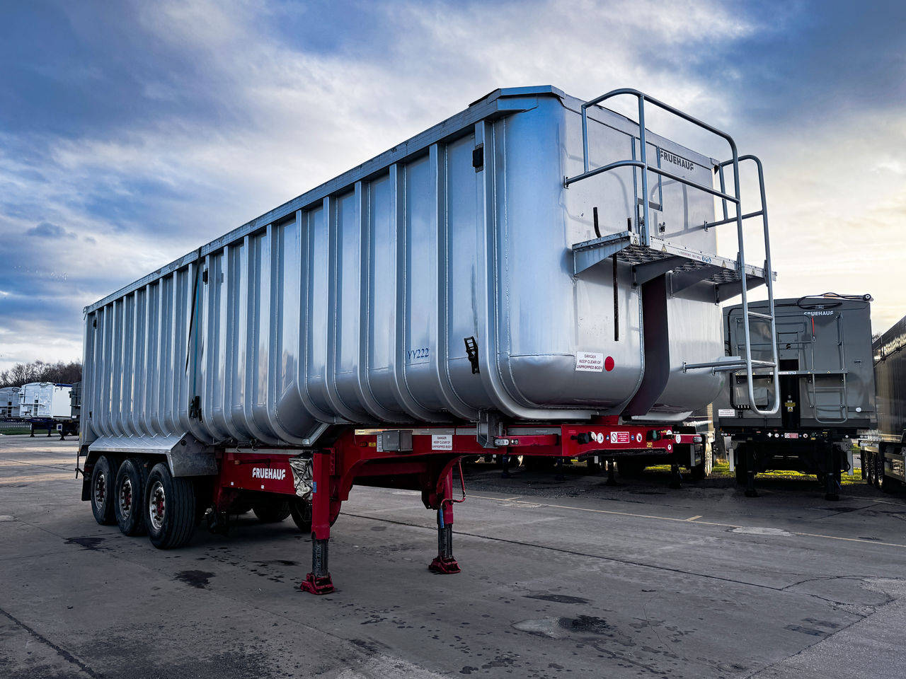 2019 Fruehauf 3 Axle Bathtub Trailers for sale at MV Commercial