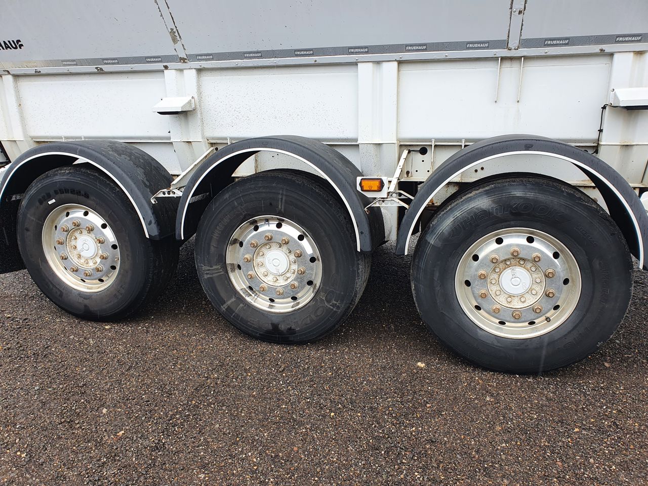 2020 Fruehauf Hardox Agri-Roll Tri Axle Conveyor Trailers for sale at MV Commercial