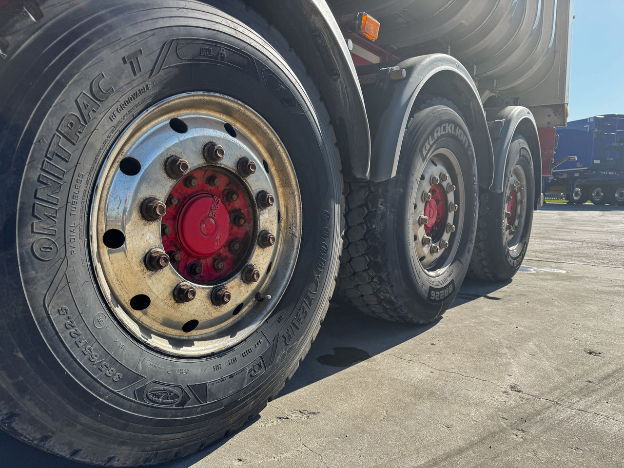 2014 FRUEHAUF Stepframe Trailers for sale at MV Commercial