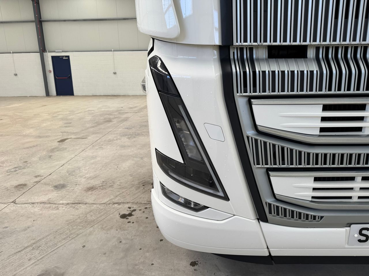 2024 Volvo FH16 750 Tractor Unit for sale at MV Commercial