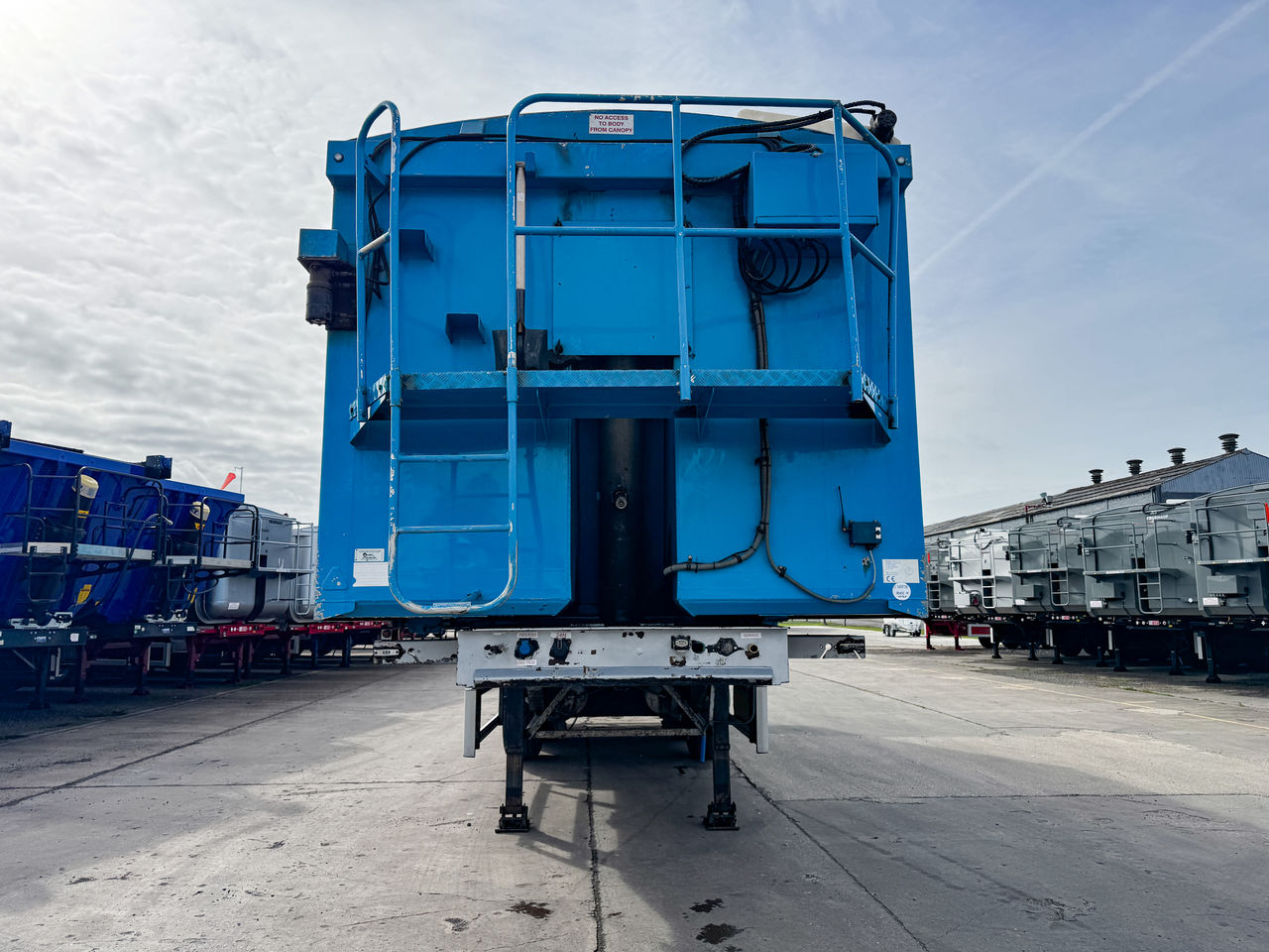 2014 Weighlifter '70 cu yd Sloper with in cab weigher, reverse camera, Hydroclear sheet, JOST disc axle, Durabrites Trailers for sale at MV Commercial