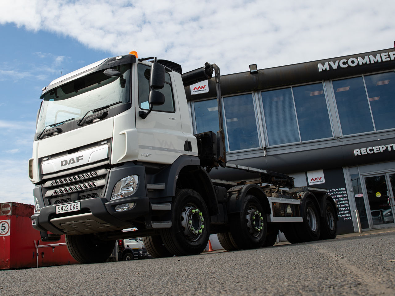 2022 DAF CF 450 Hook Loader for sale at MV Commercial