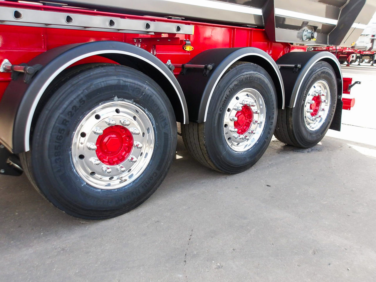  Fruehauf Stepframe Smoothside Trailers for sale at MV Commercial