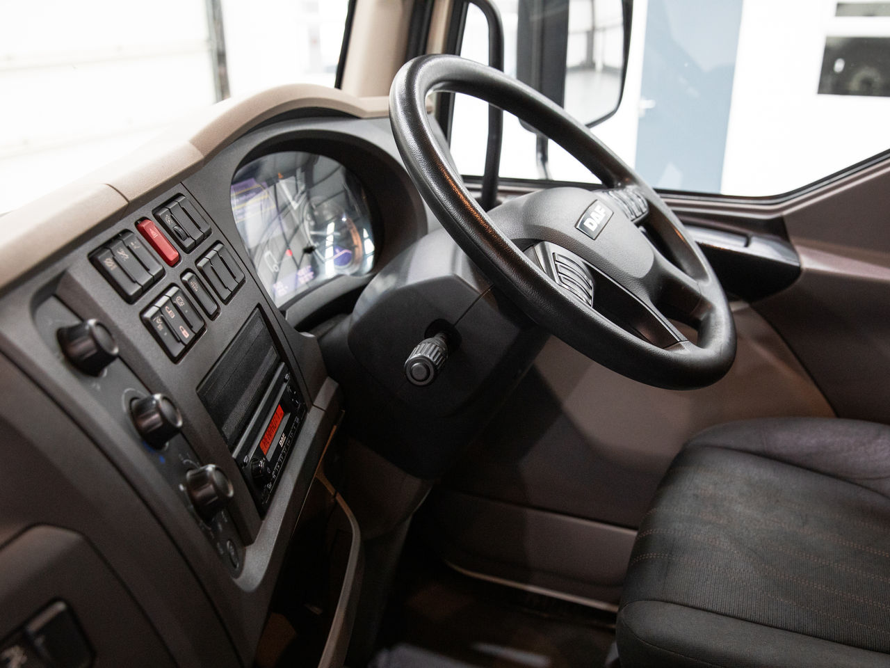 2022 DAF LF 290 Box for sale at MV Commercial