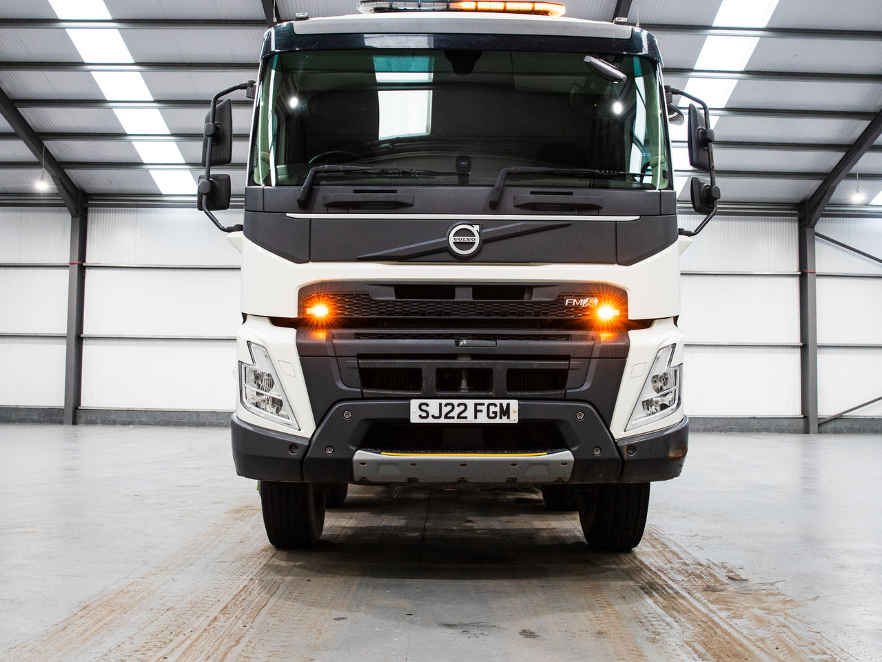 2022 Volvo FMX 420 Tipper for sale at MV Commercial