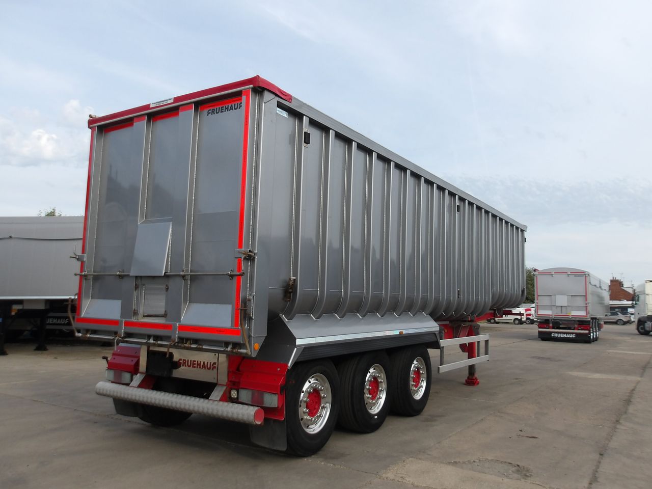 2023 FRUEHAUF 67 cu yd Fruehauf Bath Tub with manual sheet, manual tailgate and PM1155 weigher Trailers for sale at MV Commercial