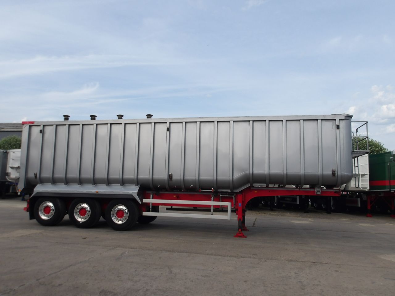 2023 FRUEHAUF 67 cu yd Fruehauf Bath Tub with manual sheet, manual tailgate and PM1155 weigher Trailers for sale at MV Commercial