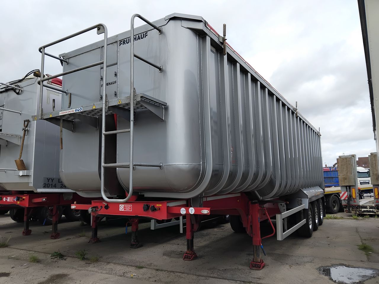 2023 FRUEHAUF 67 cu yd Fruehauf Bath Tub with manual sheet, manual tailgate and PM1155 weigher Trailers for sale at MV Commercial