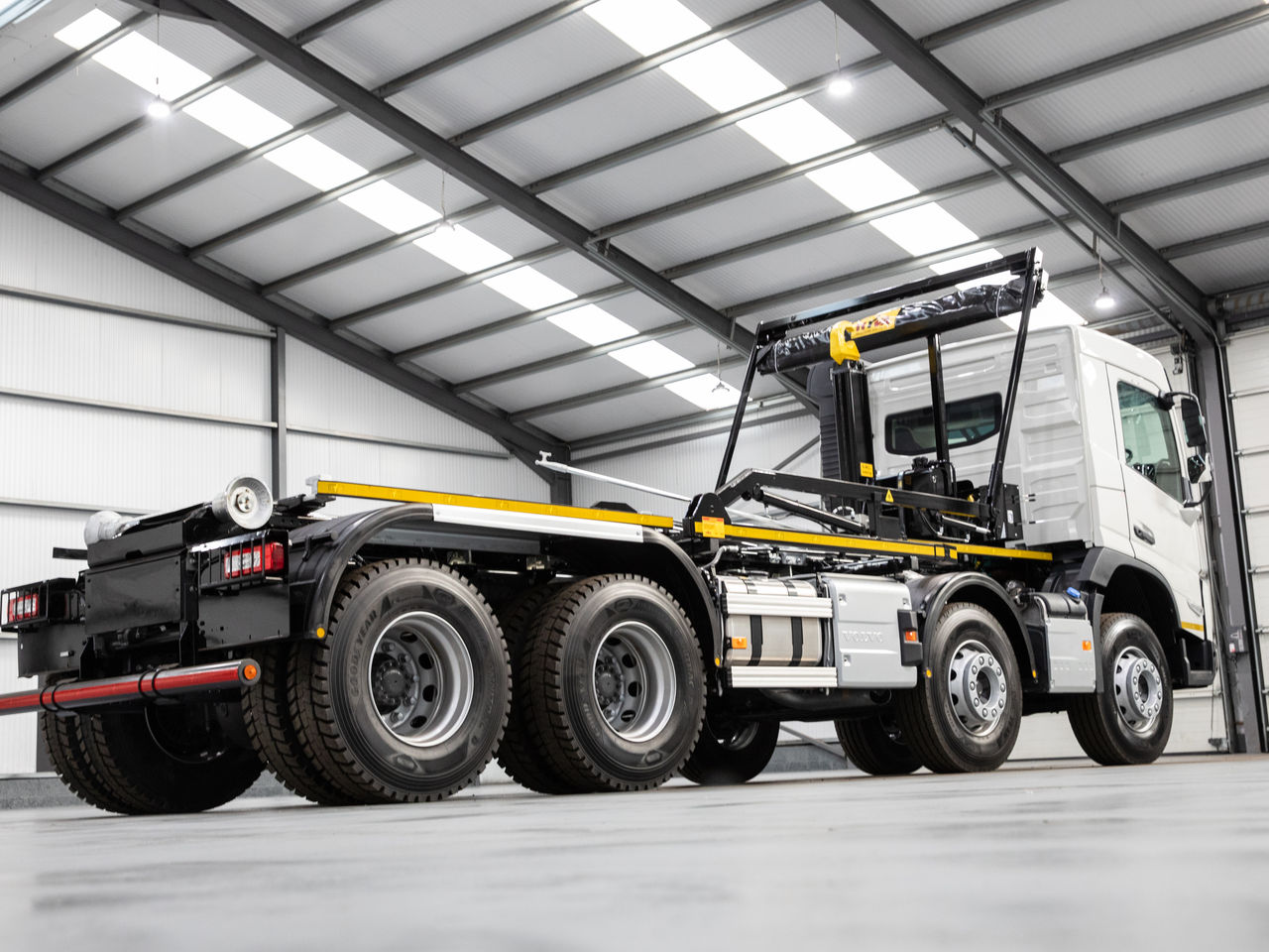  Volvo FMX 460 Hook Loader for sale at MV Commercial
