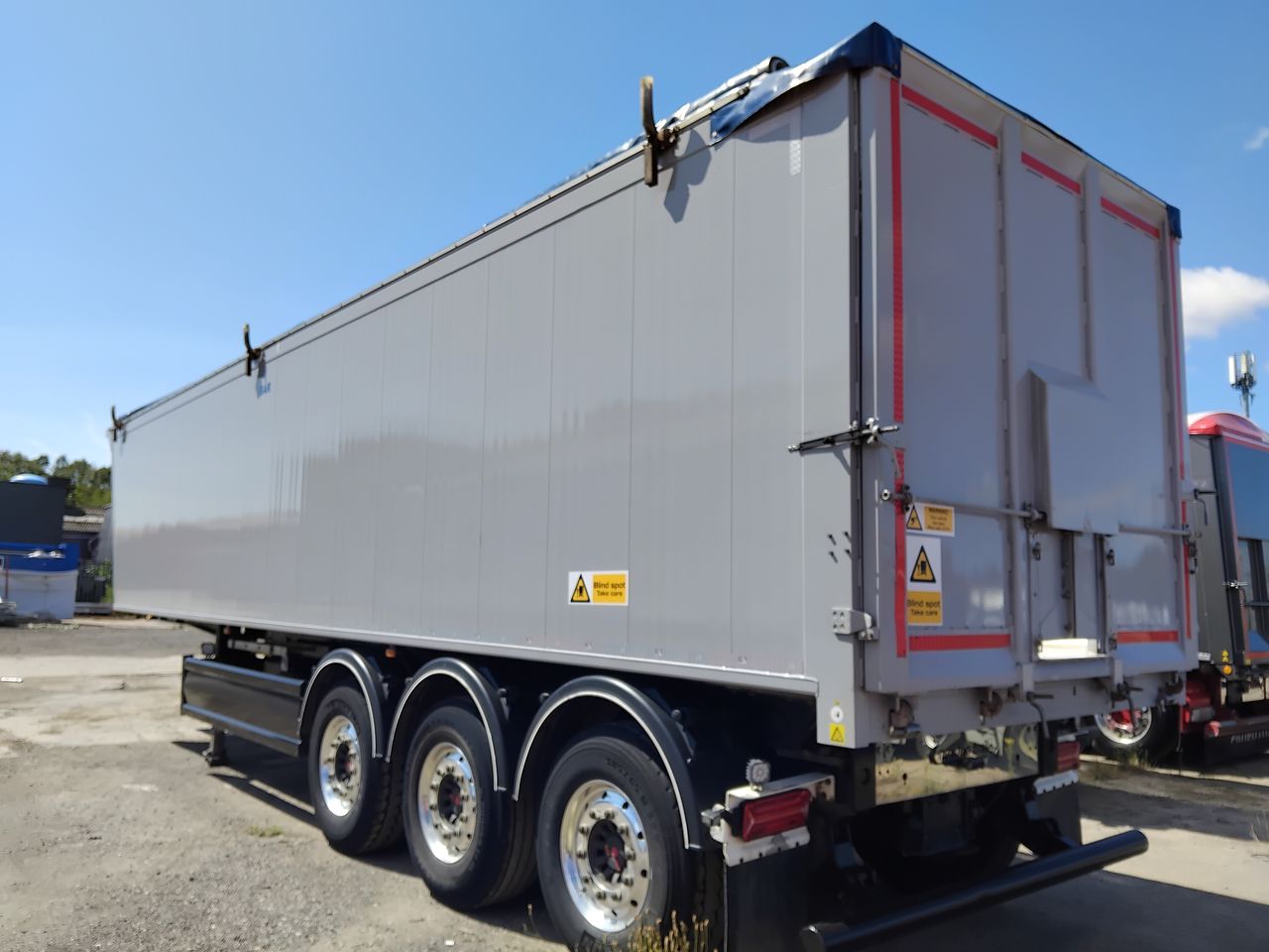 2021 STAS 2021 Stas Sloper Tipper with Hydroclear sheet, VWS Weigher, SAF Disc, Air Tailgate  Trailers for sale at MV Commercial