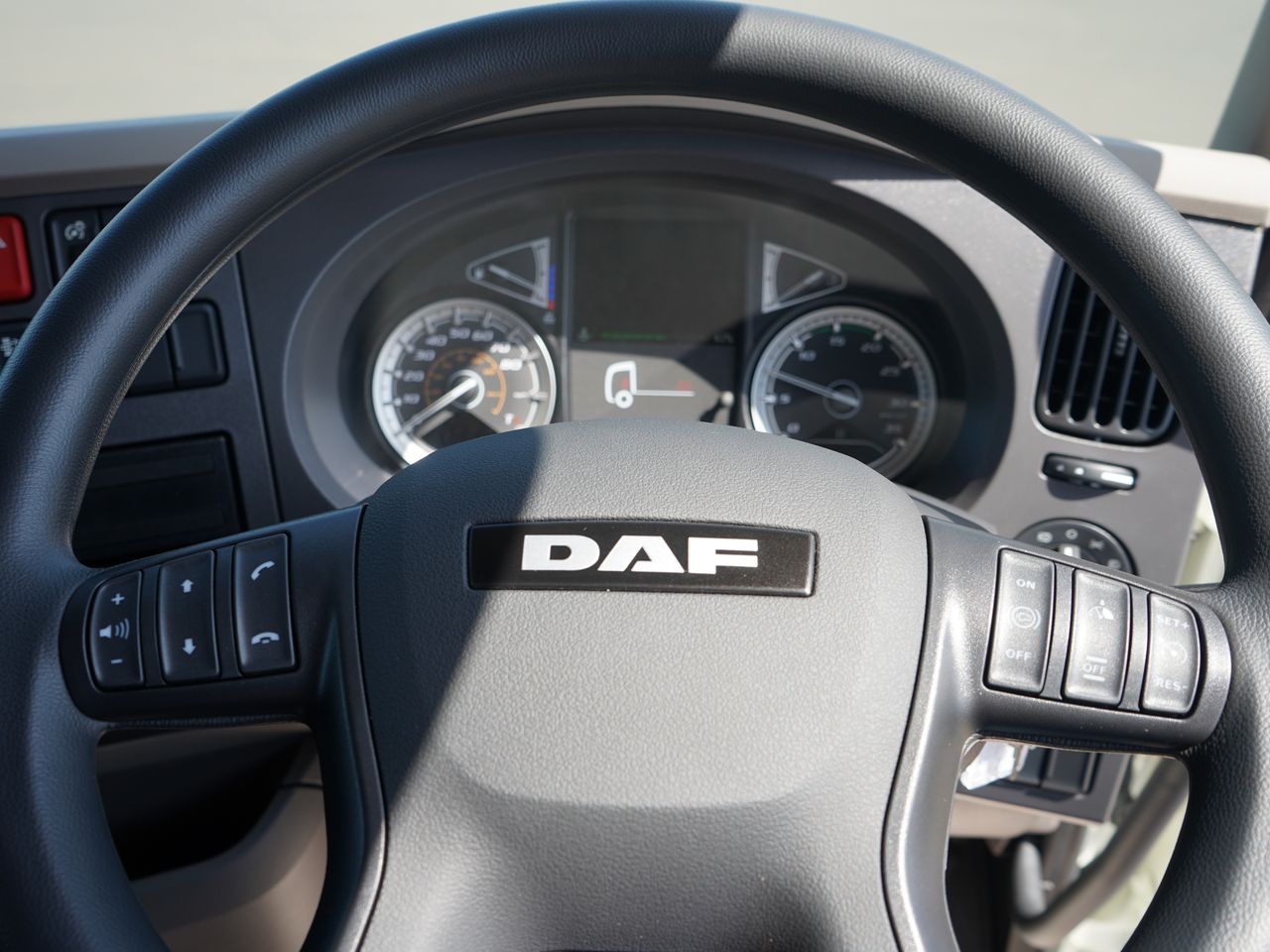 2024 DAF LF 190 Curtainsider for sale at MV Commercial