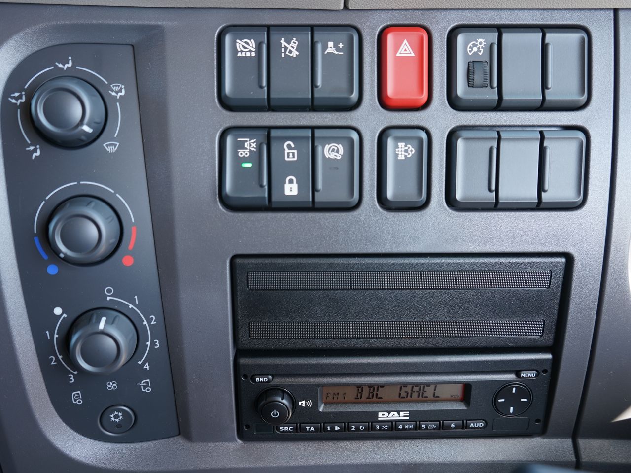 2023 DAF LF 190 Curtainsider for sale at MV Commercial