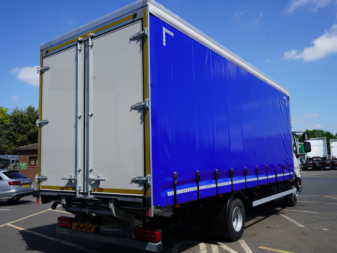 2023 DAF LF 190 Curtainsider for sale at MV Commercial