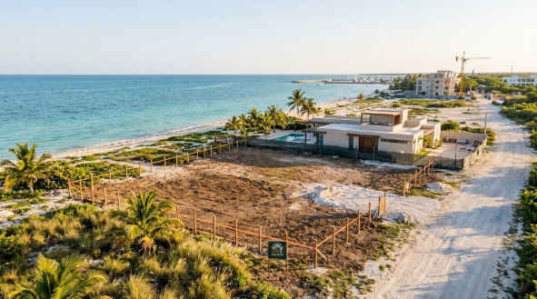 Lote residencial de inversión en la playa de Telchac Puerto Yucatán 2027 Terreno delimitado frente al mar ideal para invertir en Telchac Puerto 2027