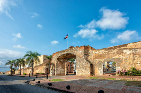 Shuttle Directo de Santiago a Santo Domingo