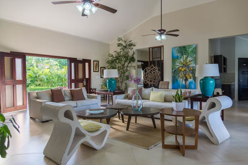 Private transportation and taxi service in the Dominican Republic