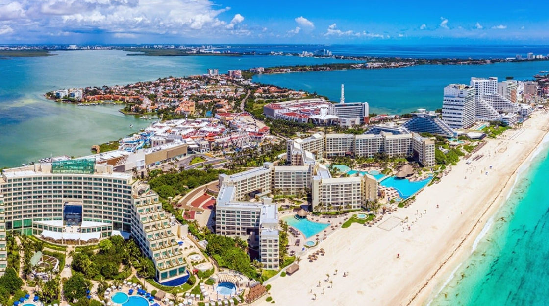 TRASPORTE PRIVADO DEL AEROPUERTO CANCUN A ZONA HOTELERA
