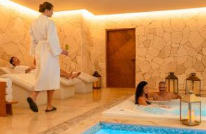 Sun Palace Hotel Cancun: Luxury All-Inclusive Adults-Only Resort with Caribbean Sea Views