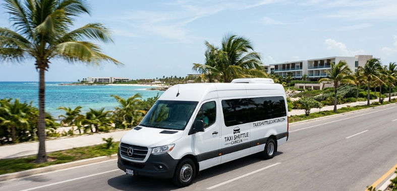 Transporte privado al TRS Coral Hotel con Taxi Shuttle Cancun en Costa Mujeres