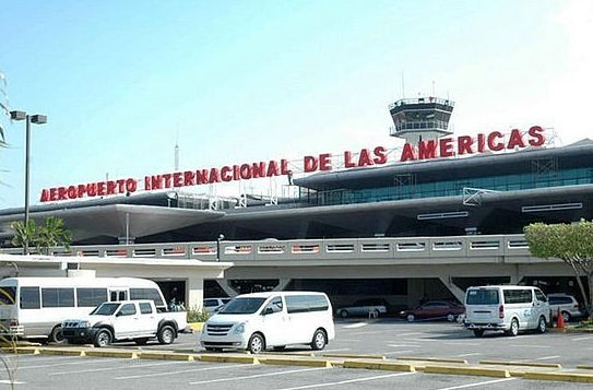 Taxi available now Las Americas Airport