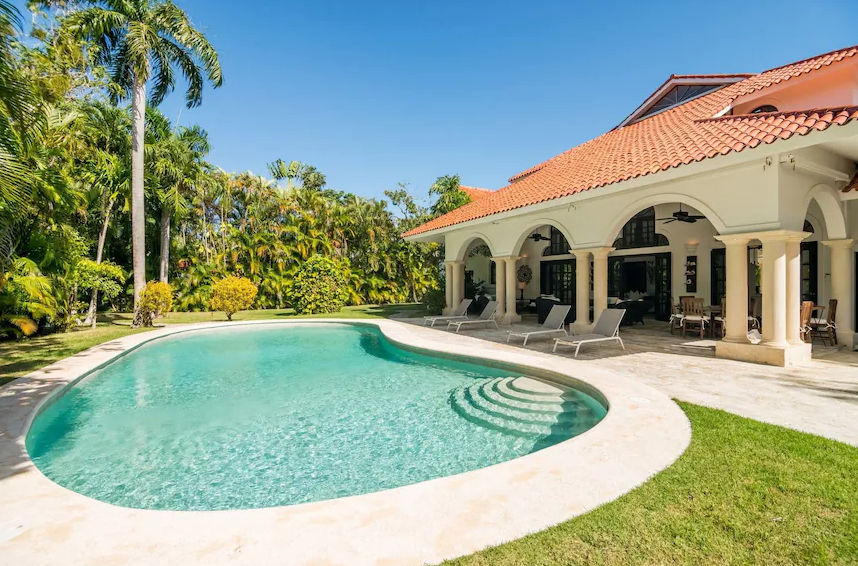 Transportation from Punta Cana Airport to Sea Horse Ranch Resort