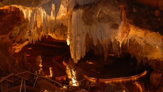 traslado a cueva de las maravillas la romana