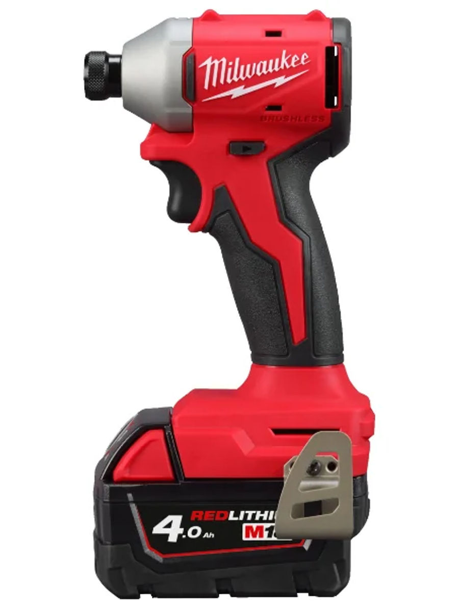 Аккумуляторный винтовёрт Milwaukee M18 BLIDRC-402C, 4933492840