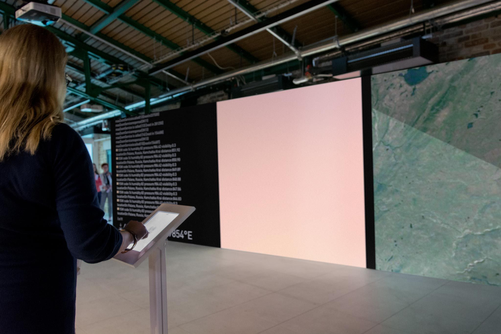 Installation view (3 screens version), Koszyki Hall, Warsaw, PL