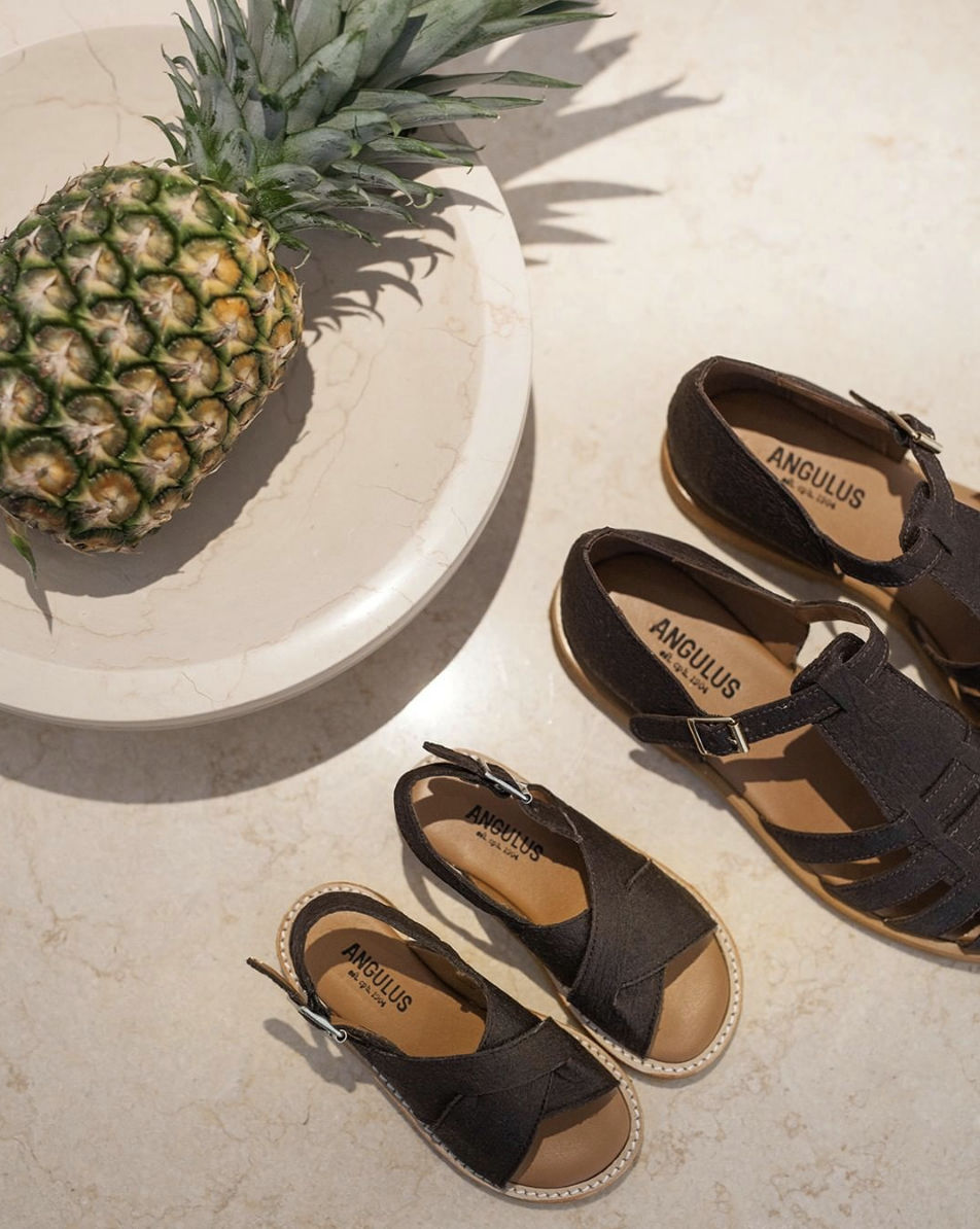 Angulus vegan sandaal voor kinderen SS20 anna pops bugs and bees cosh