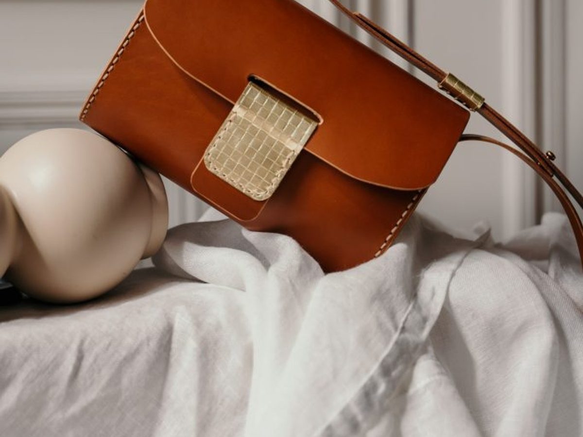 Elise Verdegem cognac purse brand COSH