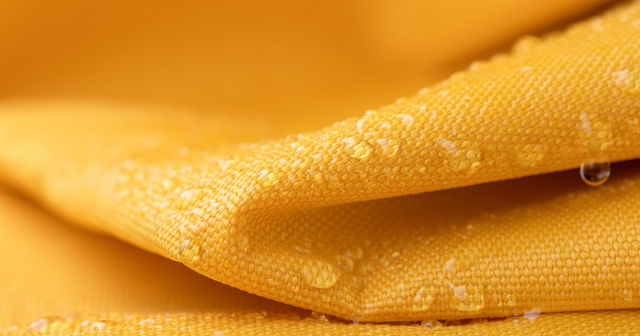 Wat zijn PFAS? En waarom zitten er PFAS stoffen in onze… | COSH!