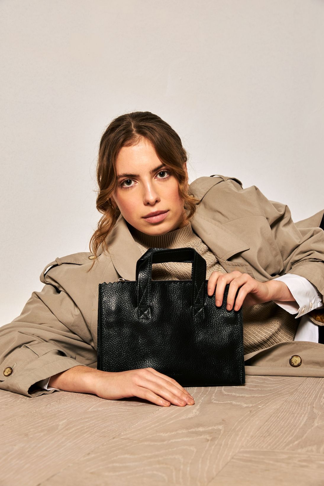H and clearance m leather bag