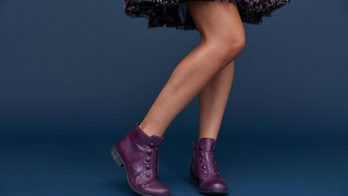 Miz Mooz purple leather ankle boots brand COSH