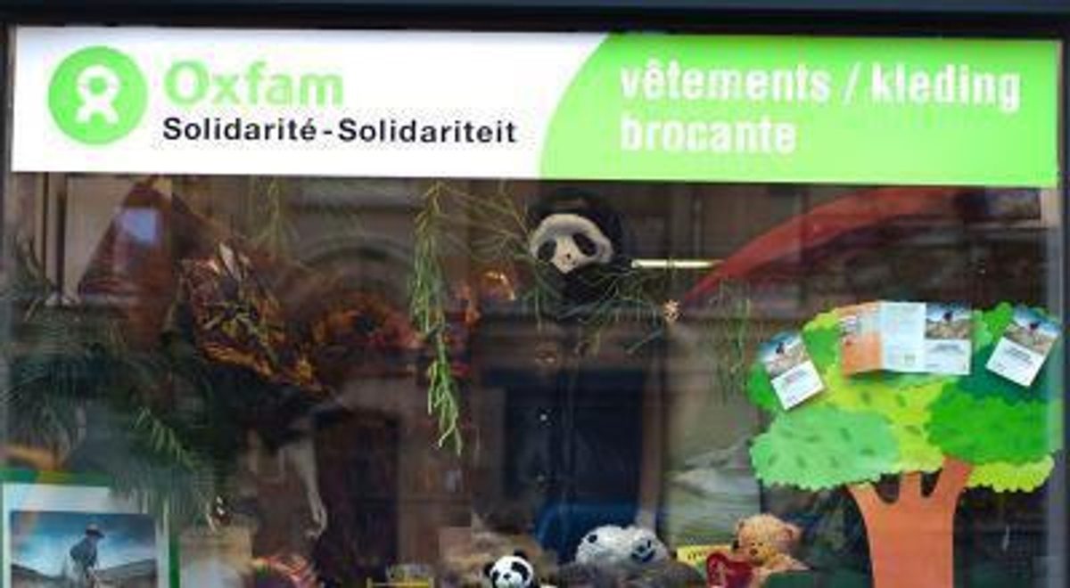 Oxfam Shop Schaerbeek etalage store COSH