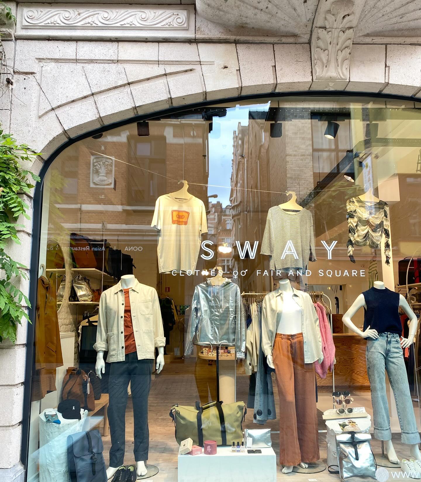SWAY fair and square exterior vitrine leuven cosh