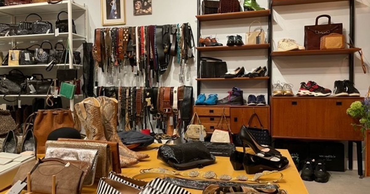 Second Life vintage accessory store in Amsterdam south! COSH!