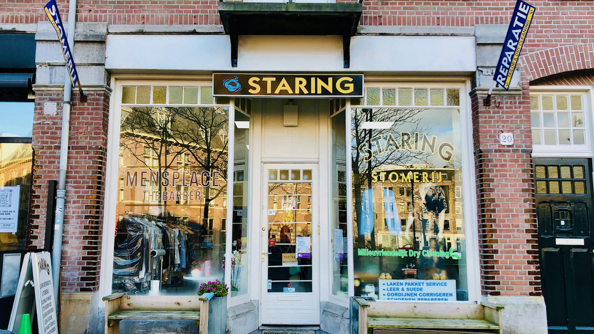 Staring Kledingreparatie Staringplein Amsterdam clothing repair shop window COSH