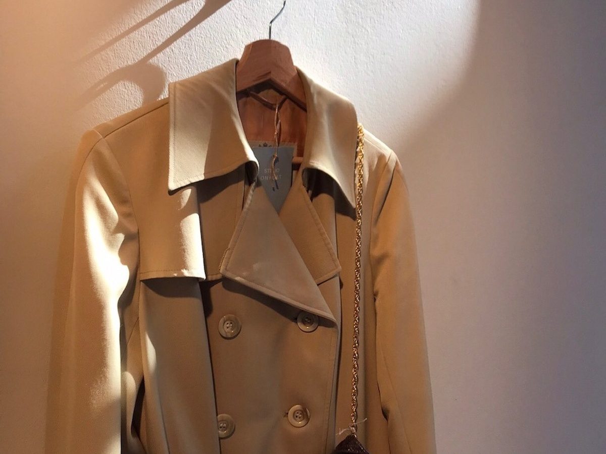 Studio Onrust Haarlemmerdijk Amsterdam preloved boutique Italian brands trenchcoat COSH