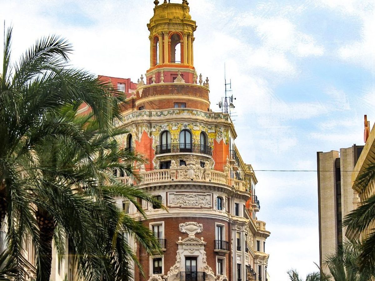 Valencia Canva image 2