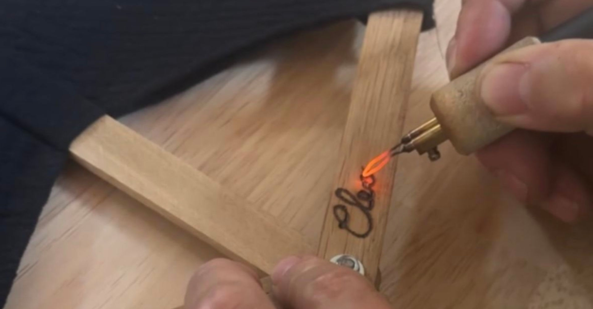 Fidjiart brugge pyrografie event cosh