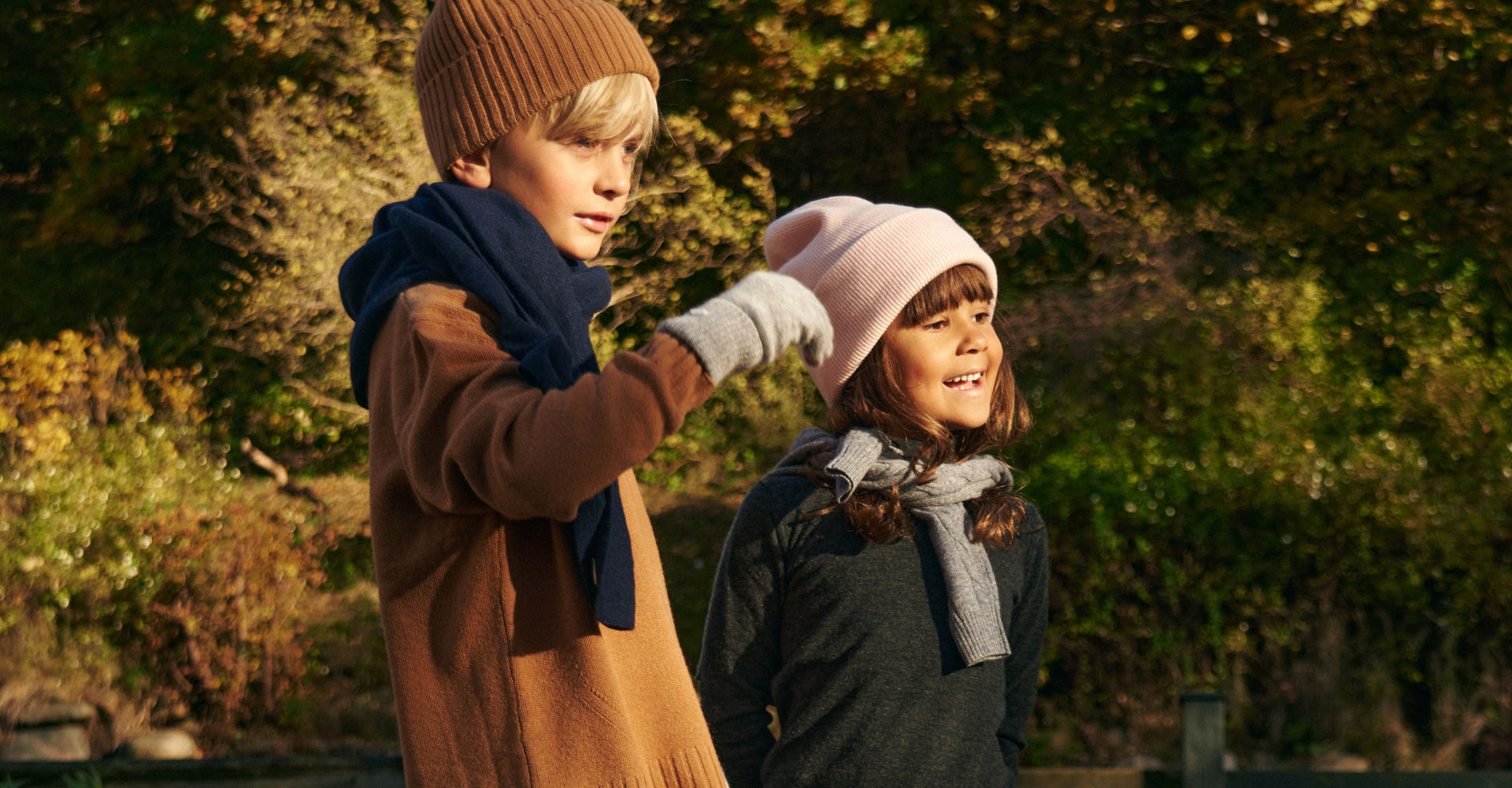 Header holmm kidswear danmark knitwear cosh